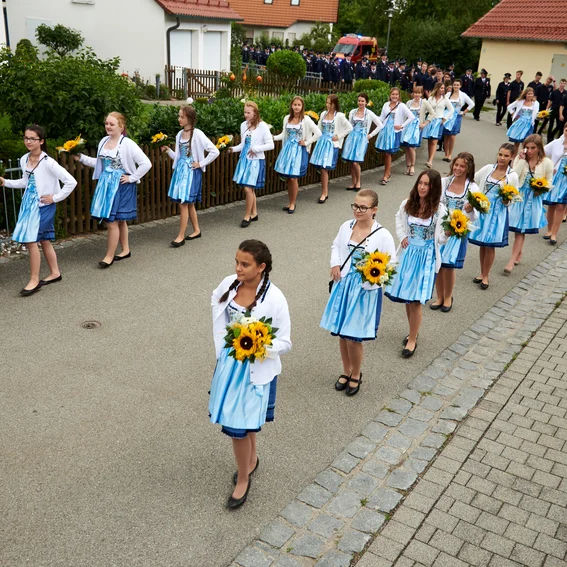 1-0147.jpg